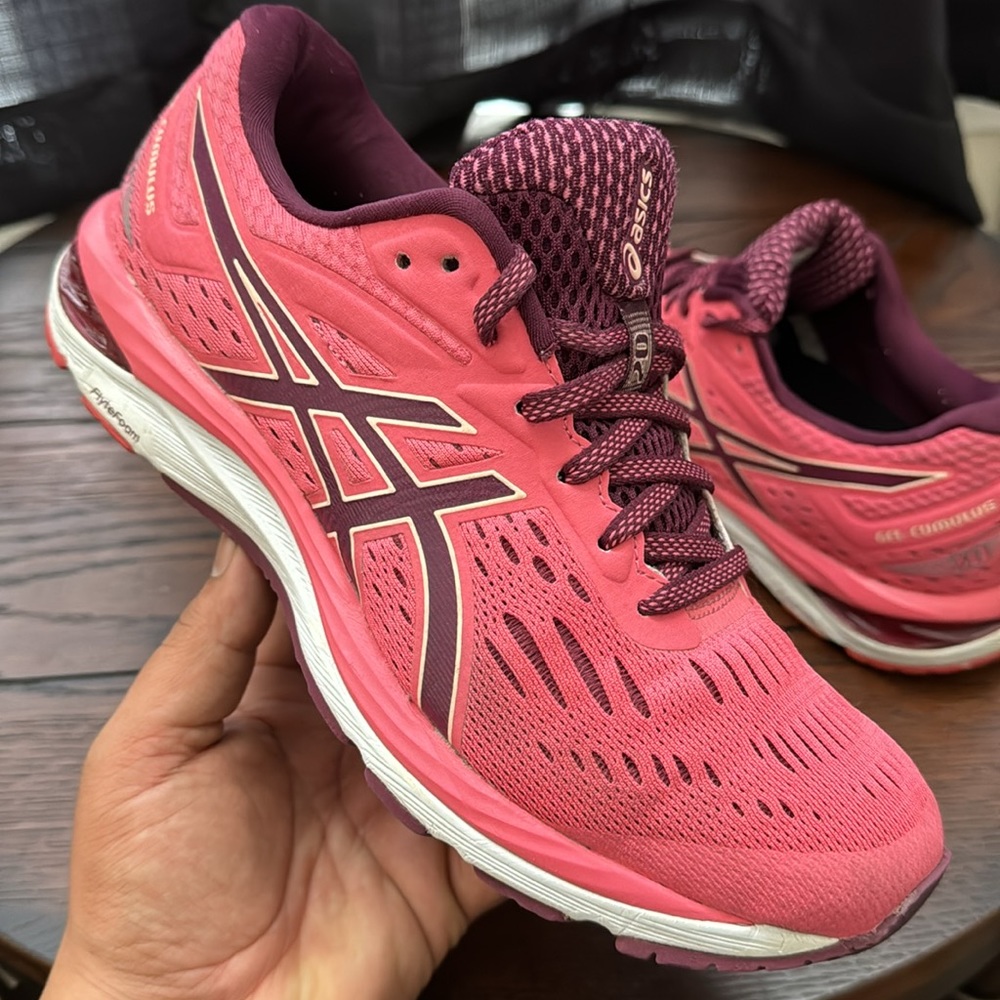Asics Cumulus 20 Women’s Sz 91/2